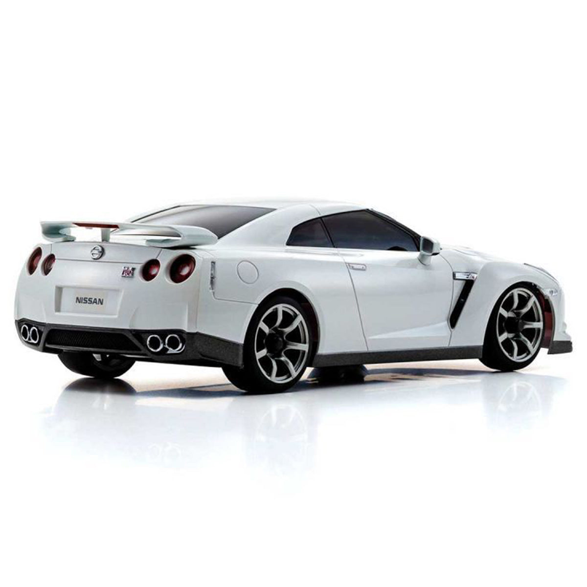 Kyosho MA-020 AWD Mini-Z ReadySet w/Nissan GT-R R35 Body (White) & KT-531P 2.4GHz Radio